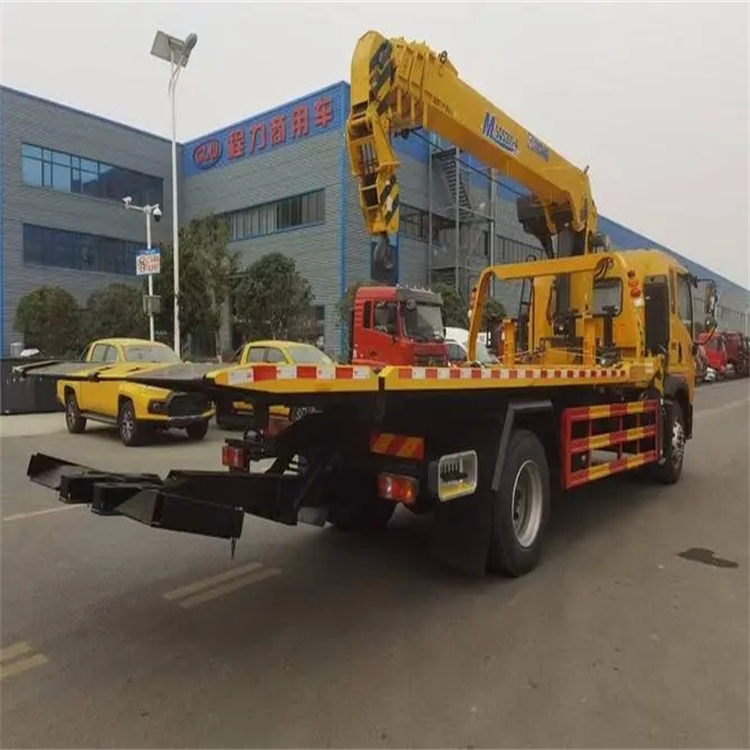 峨边附近小随车吊出租电话，轻松解决搬运烦恼