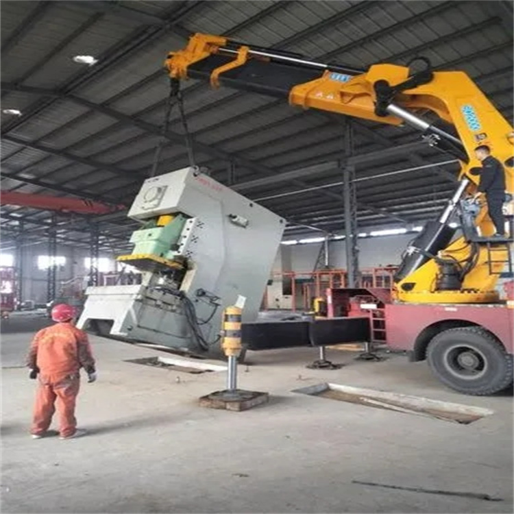 峨边80吨折臂吊车出租附近电话